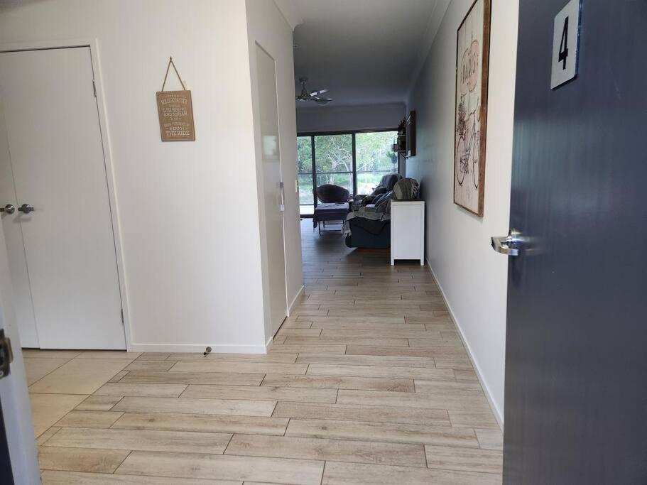Apartment A Quiet Unit Overlooking A Reserve