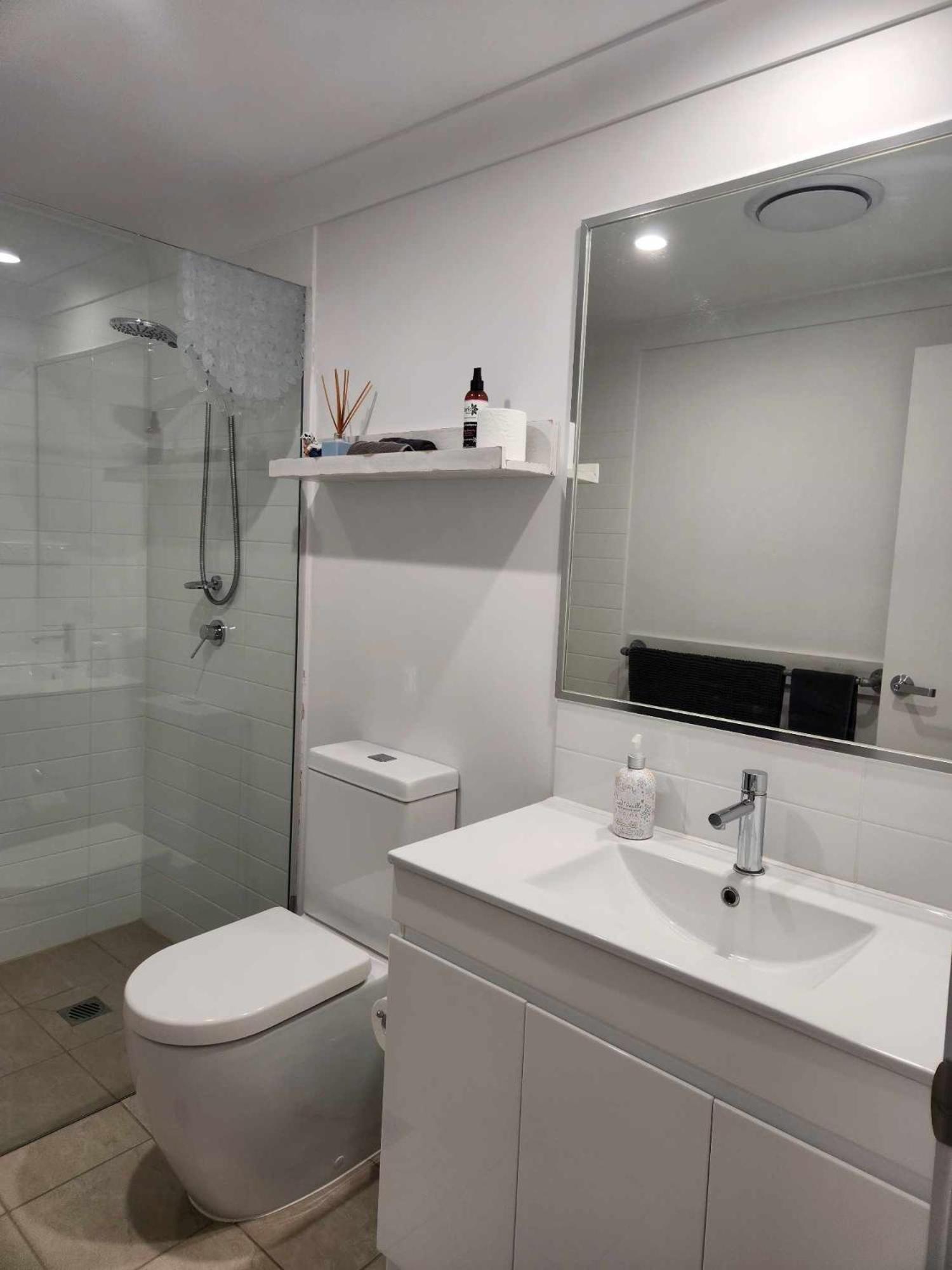 Apartment A Quiet Unit Overlooking A Reserve Petrie