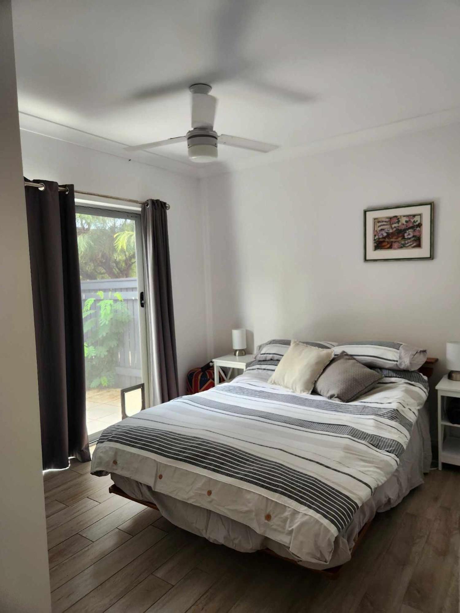 Apartment A Quiet Unit Overlooking A Reserve